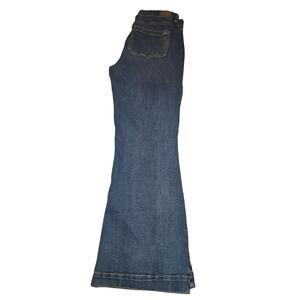 American Eagle Outfitters Women's Super Hi-Rise Flare Jean Size 14